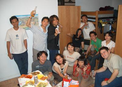 805 HomePa2A_ TonBJimmyBڡBLouisBKellyBBSue-JingBMaiBSung-HoBLekBSunBDaniel - (08/05/04)