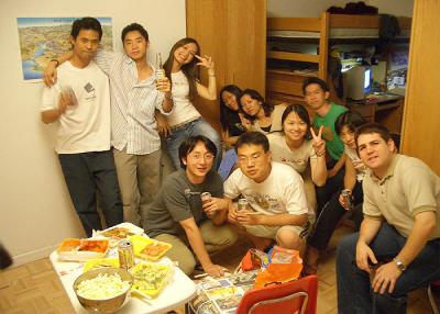 805 HomePa4A_ TonBڡBTifaBJimmyBSue-JingBSung-HoBKellyBBLekBSunBDaniel - (08/05/04)