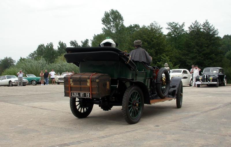 Dfil dlgance de voitures de collection - Old cars exhibition