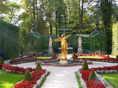 LINDERHOF CASTLE - GARDEN 1