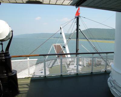 Cruising the Tennessee River