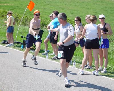 Jeff handing off to Dave at 13th exchange