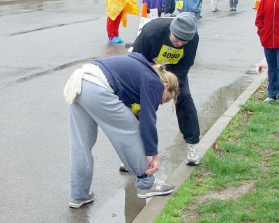 Amanda giving timing chip to Garry
