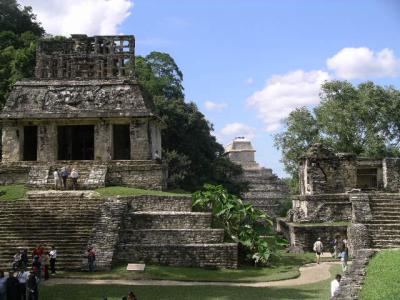 Templo del Sol at Plaza del la Cruz.JPG