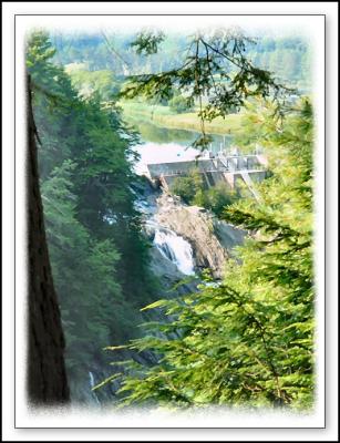 u36/hlsweeney/medium/32173665.080404_QuecheeGorge_MillPondWaterfall.jpg