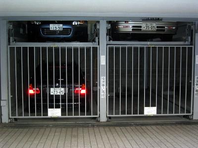 Japan only - space-saving garage.jpg