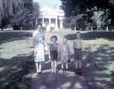 Mom, Jo, Dallas, Jimmy