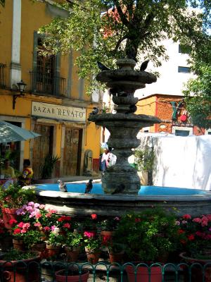 fountain: guanajuato, mexico (oct 2003)