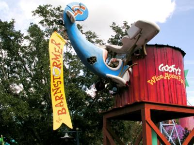 Entrance to the Barnstormer ride in Mickey's Toontown