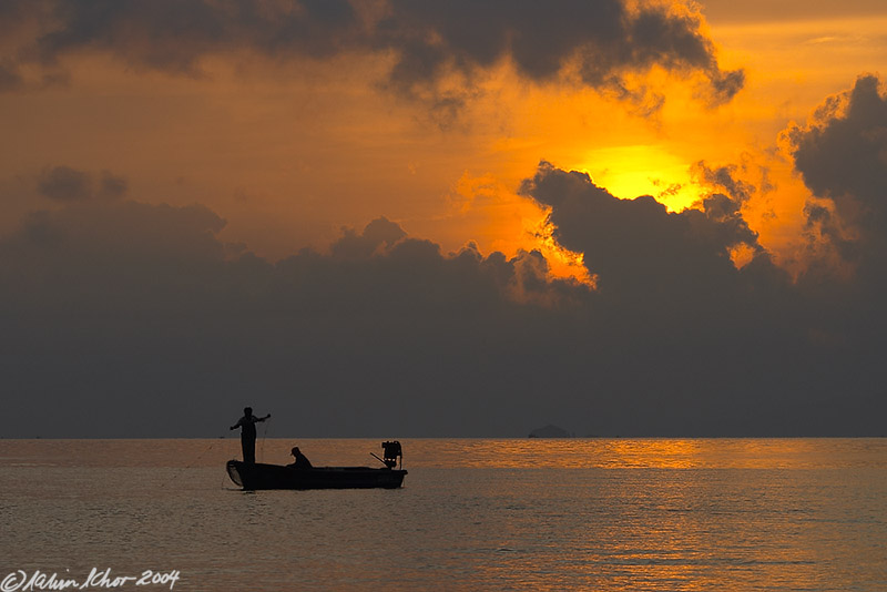 Fishermen in Sunset, NanAu