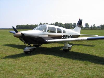 u36/kerosen/medium/32381585.PiperPA28.jpg