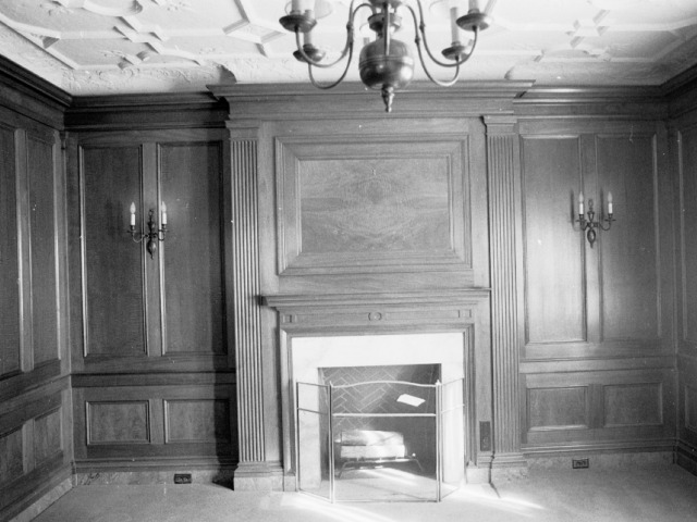 Fidelity Trust Building Bank Officials Office