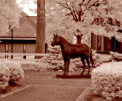statue of Secretariat
