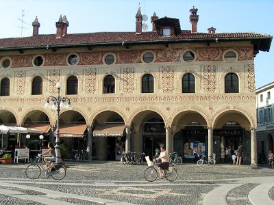 Vigevano (Italia), July 2004