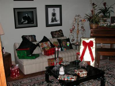 Living room filled with presents (view2)