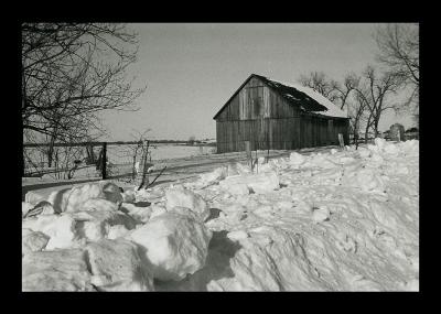 B&W Essays   /  Essais noirs et blancs