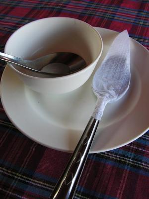 Place Setting - Golden Triangle