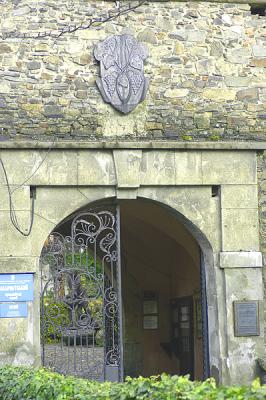 old castle entry