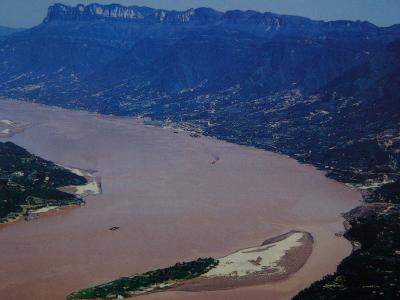 The chosen site on e Yangtze River(postcard)