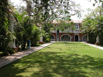 Inner Cottage garden