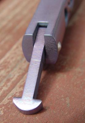 42A 1 latch1.jpg