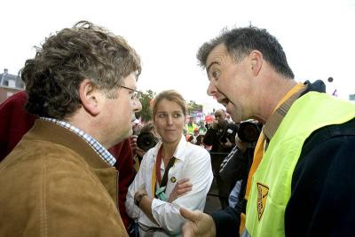 u36/paul_teixeira/medium/34570365._b2h0482_std.jpg
