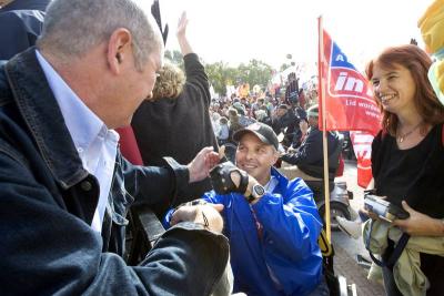 u36/paul_teixeira/medium/34570369._b2h0509_std.jpg