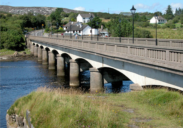 Gweebarra Bridge, entering Lettermacaward  (Co. Donegal)