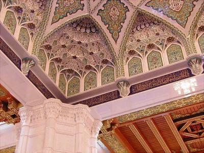 ClClose-up of the ceiling detail -- tile and wood.