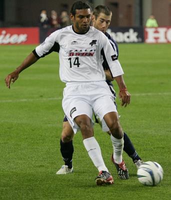 GV3B0122reyes.jpg