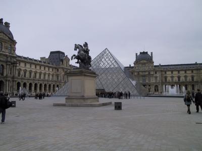 001028_Paris-Louvre-05.jpg