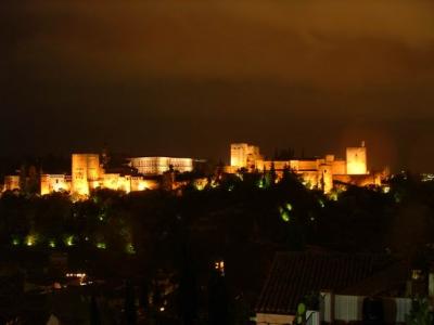 La Alhambra at night