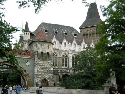 Vajdahunyad Castle (Vajdahunyad vara)