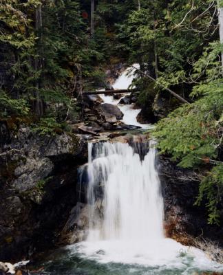 u36/ssim/medium/23632667.waterfall1.jpg