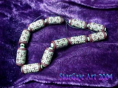 Green & Maroon Celtic Knot Tube Beads