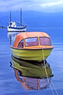 A yellow boat*by Moti