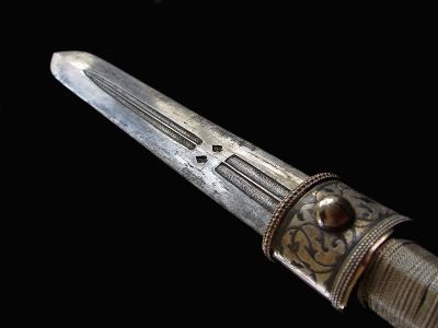 u36/stfchallenge/medium/32290722.Sword.jpg