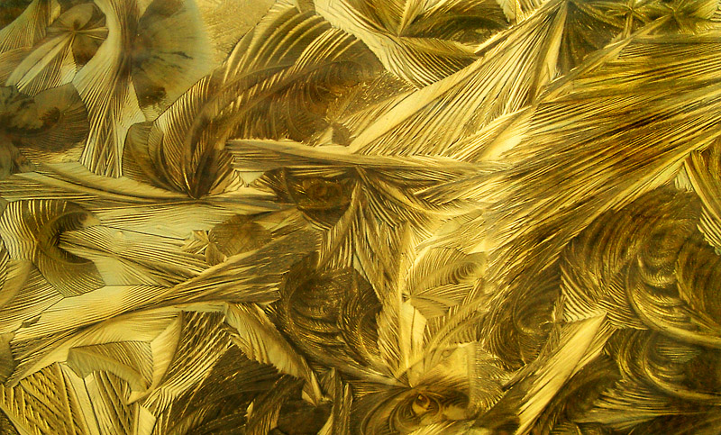 <B>10th (tie) <br>Crystals in Morning Light</B><br><i>by Michael Klemmer</i>