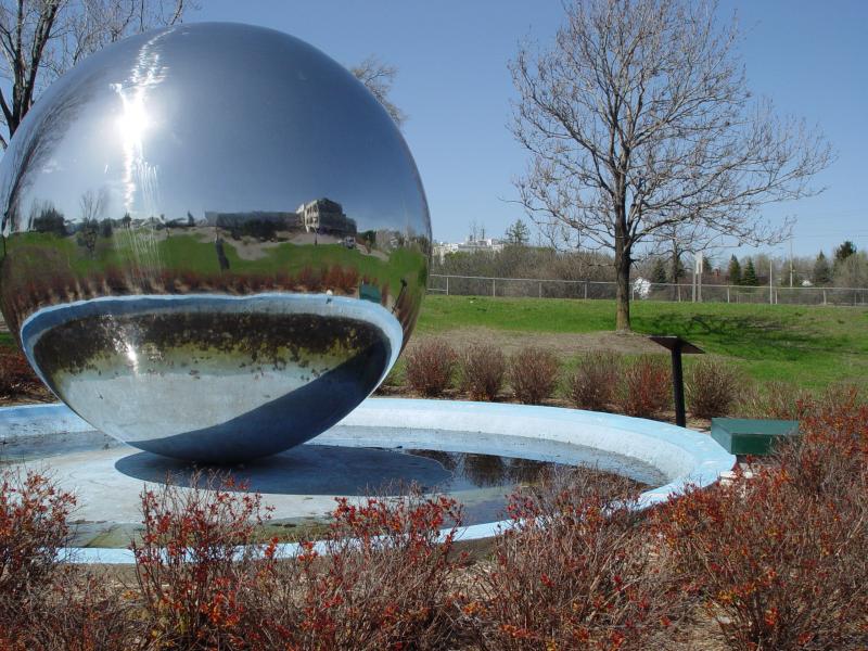 <b>Circular Reflections</b><br><font size=1>by JamieC