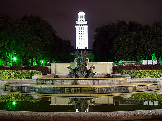 <B>UT Tower</B><br>by jamesl