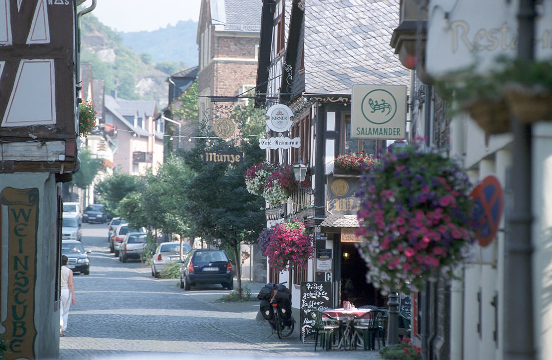 08-07-Bacharach