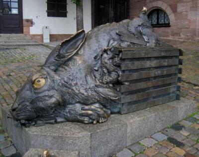 Nuernberg, city of bronze sculpture ...