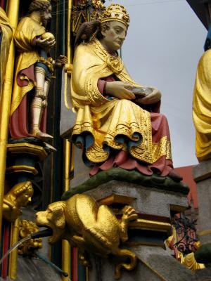 Nuernberg, Schöner Brunnen, detail