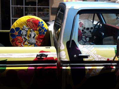 El Dia del Muerte transportation
