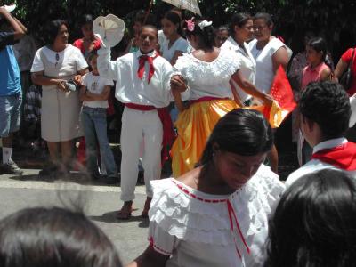 La Cruz - Baile Tipico