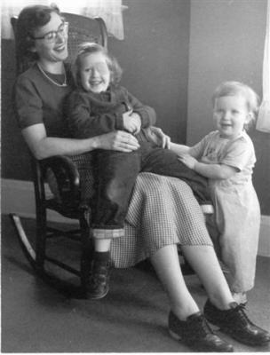 Mary Rose Aileen and Frances 11-21-56
