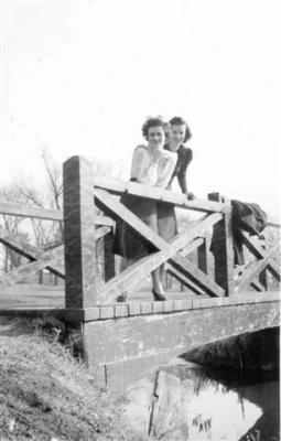 Pat and Rose CSC November 1939