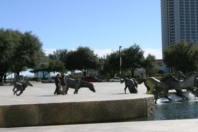 Mustangs bronzes - view 3