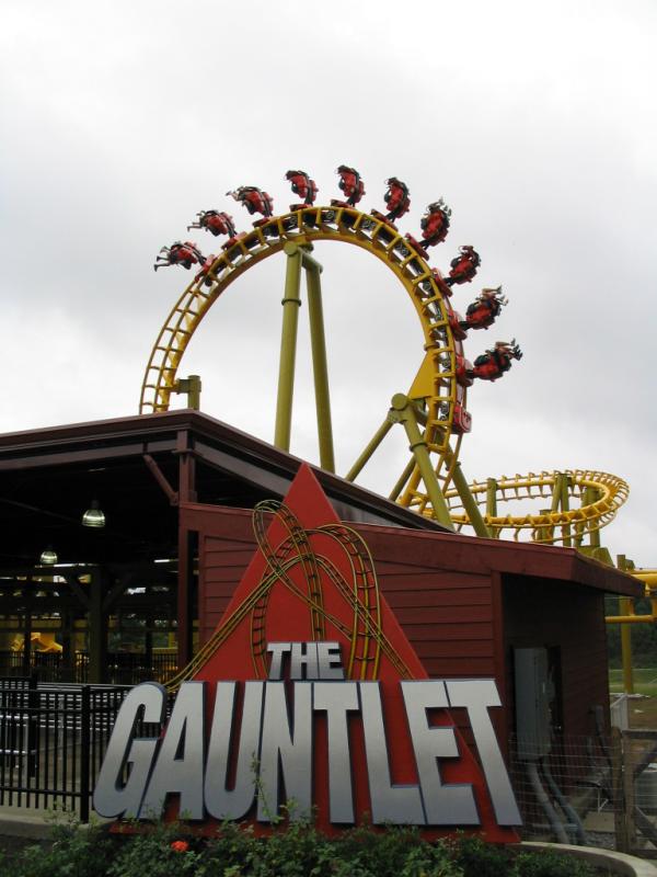 gauntlet1.jpg