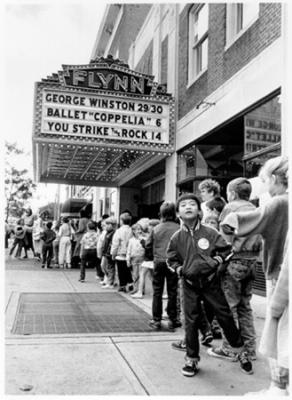 u36/zonevt/medium/23725057.flynn2.jpg